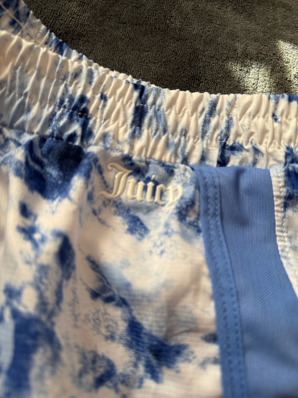 JUICY COUTURE Sport Running Shorts Sz Small Blue White Tie Dyed 3” Inseam